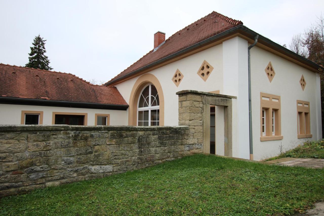 Ferienwohnung Altes Pfarrhaus Bargen Exterior photo